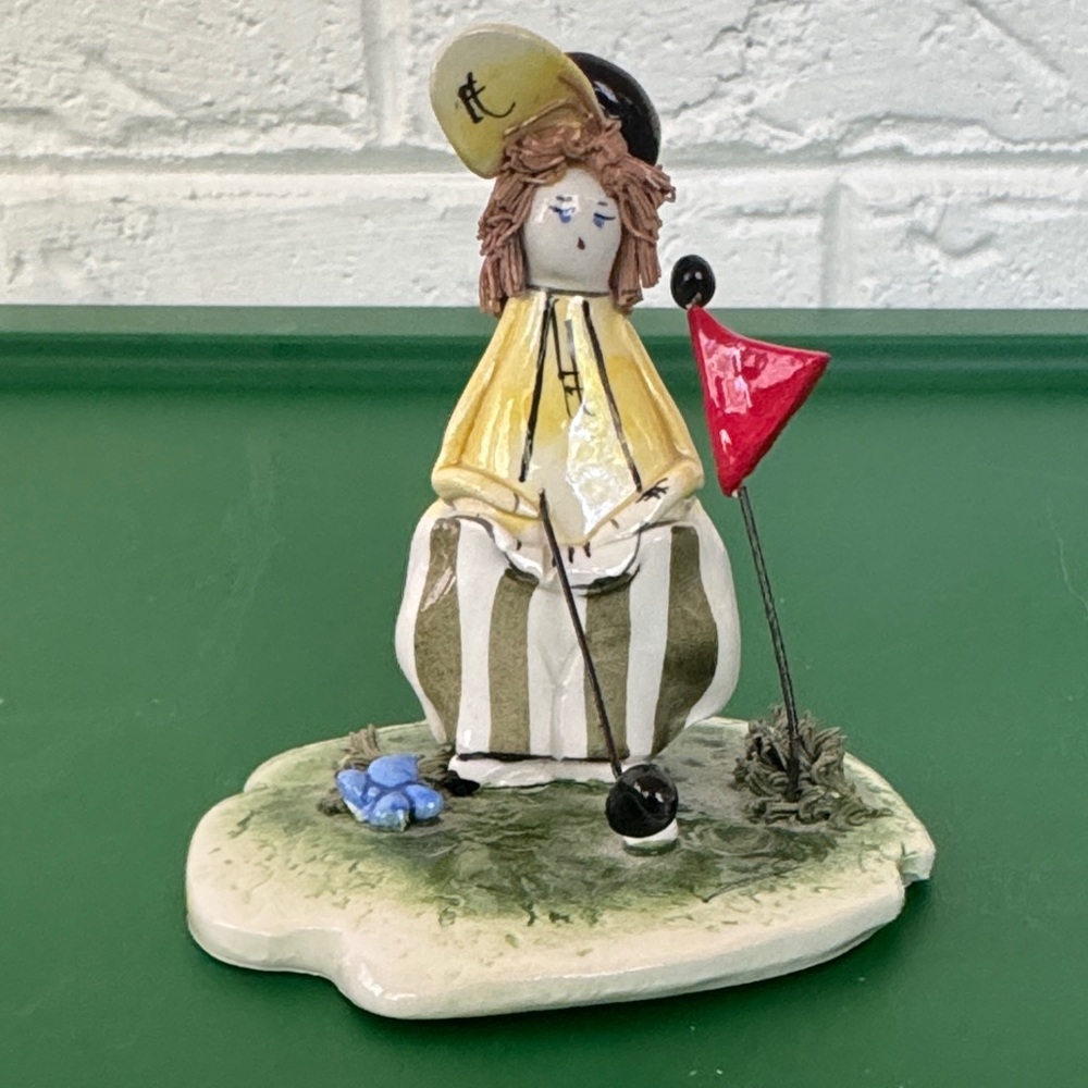 Zampiva Signed Lady Golfing Figurine Handcrafted Ceramic Golfer Figurine 3.5”